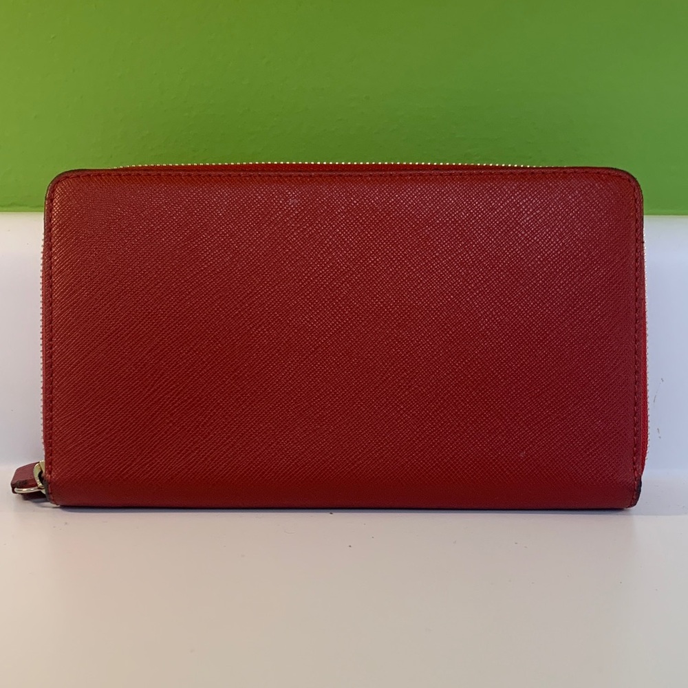 Red leather wallet from Canyon Ranch